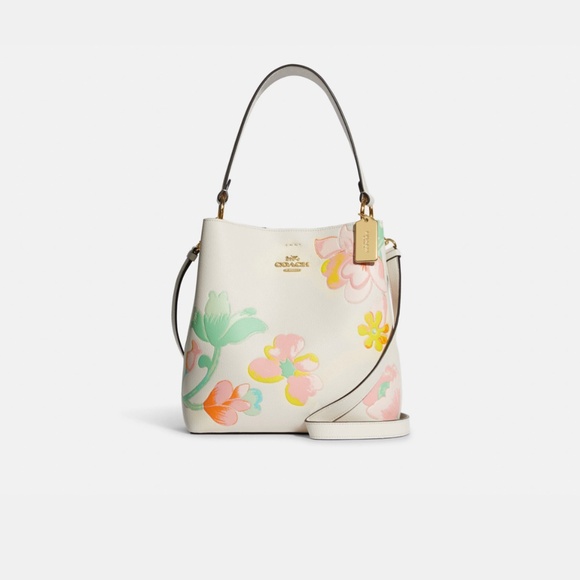 Coach Handbags - COACH LARGE Town Bucket Bag With Dreamy Land Floral Print BRAND NEW WITH TAGS
